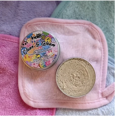 Before: the original phone photo of the cleansing balm on towels